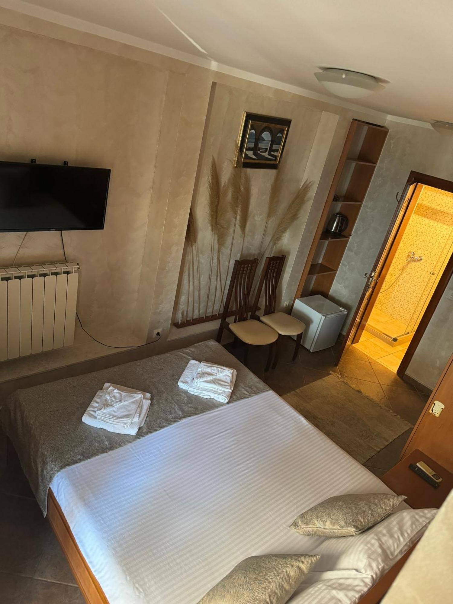 Hotel Anderba Krasići Eksteriør bilde