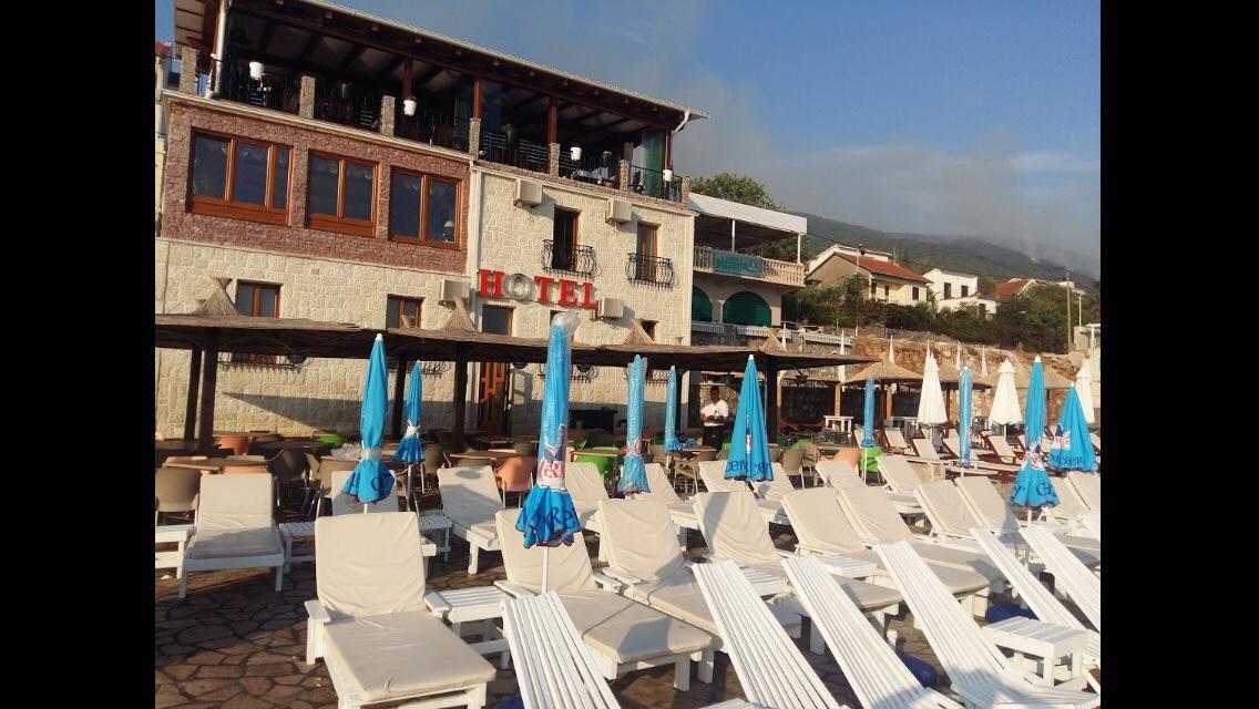 Hotel Anderba Krasići Eksteriør bilde