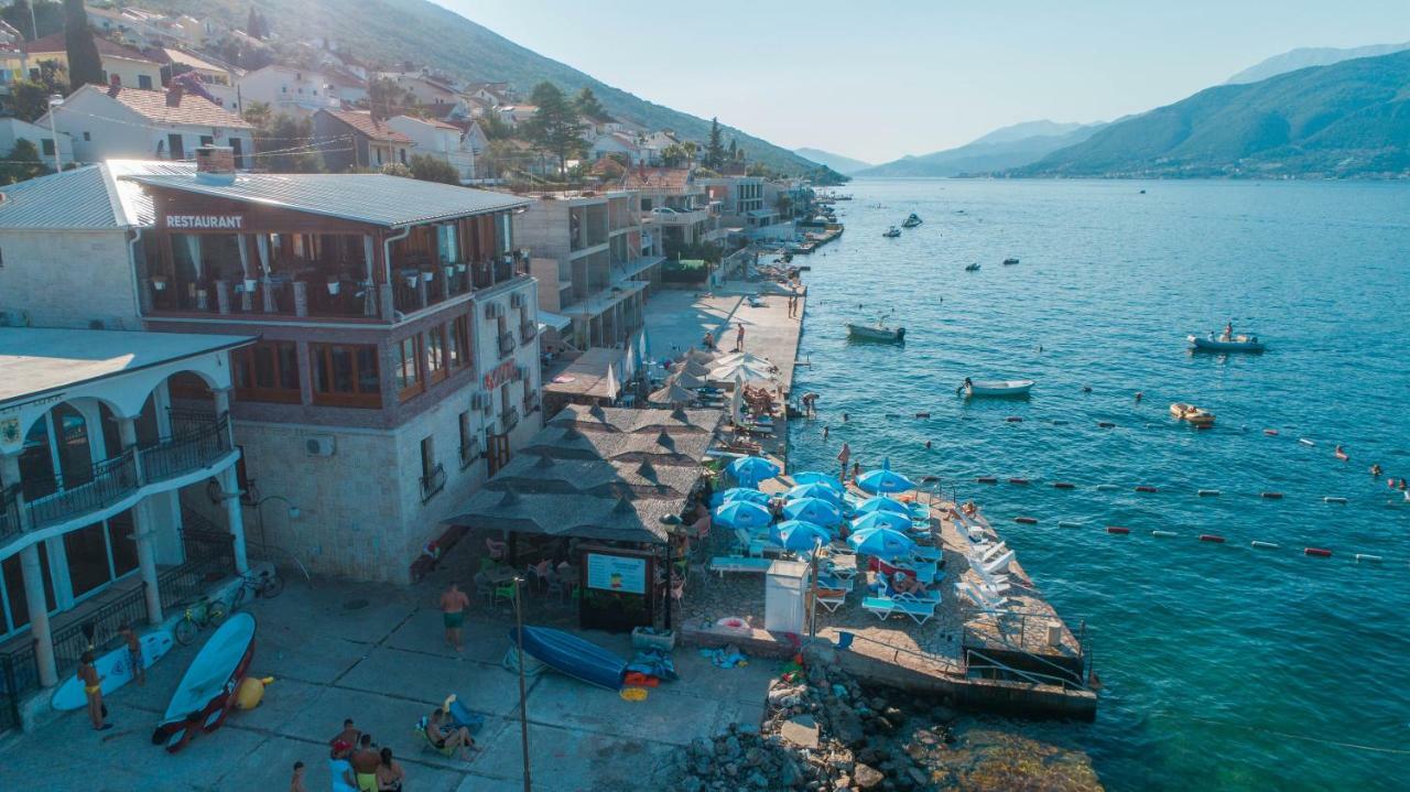 Hotel Anderba Krasići Eksteriør bilde